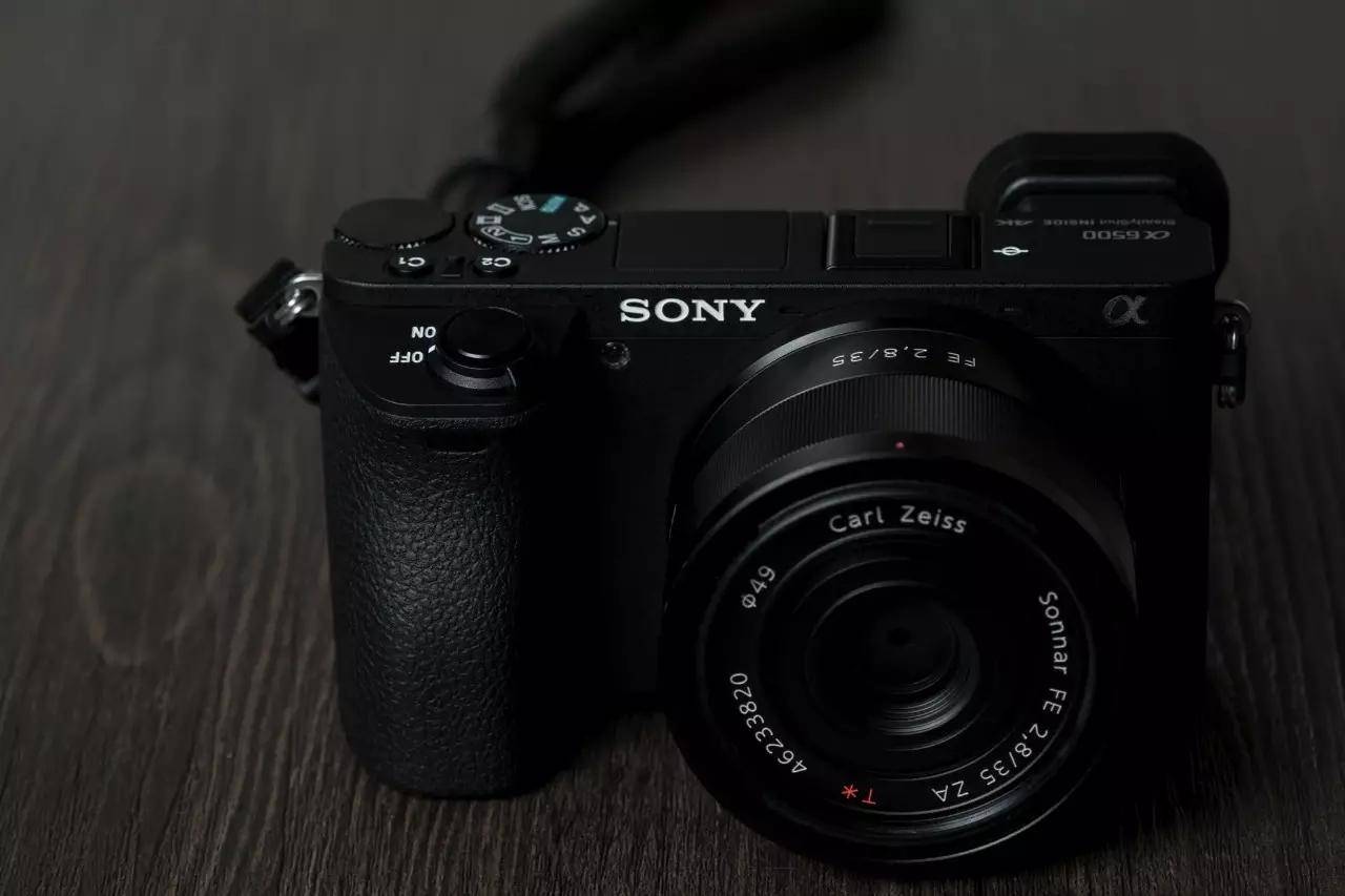 索尼fe35f1.8全画幅测评,索尼fe35mmf2.8蔡司镜头评测