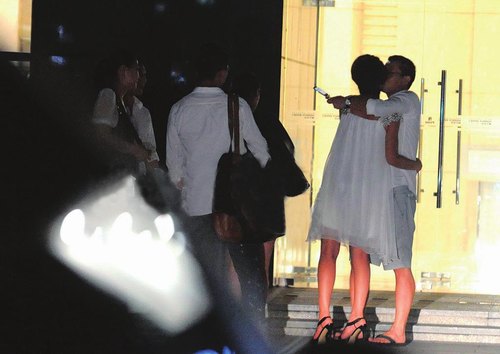 从闪婚闪离到卑微付出，曾经的“浙江一姐”朱丹，都经历了什么？