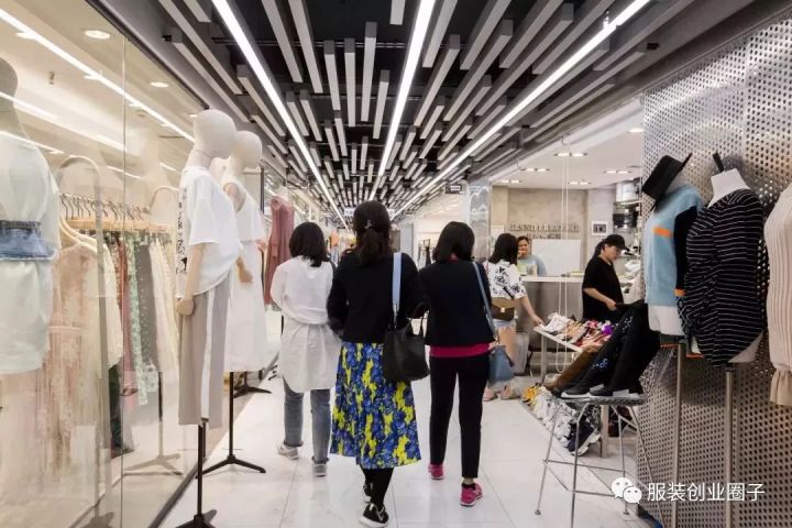 天津最大的服装批发市场在哪里,海南服装男服装批发市场