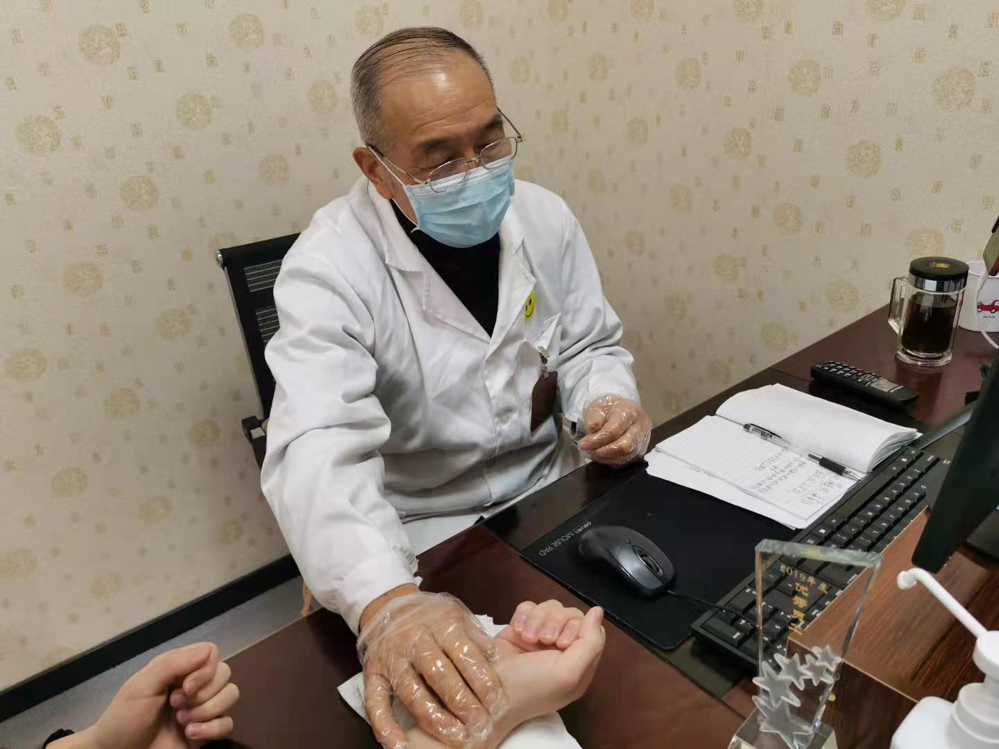 前列腺痛的症状该怎么治疗,男性前列腺痛是什么原因造成的