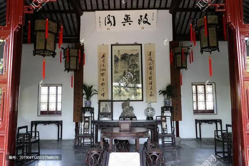 富看厨房穷看厅堂装修,穷看客厅富看厨房什么意思