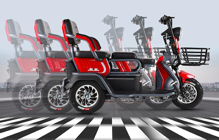 电动三轮车接送俩孩子上学专用,小型成人电动三轮车最新款