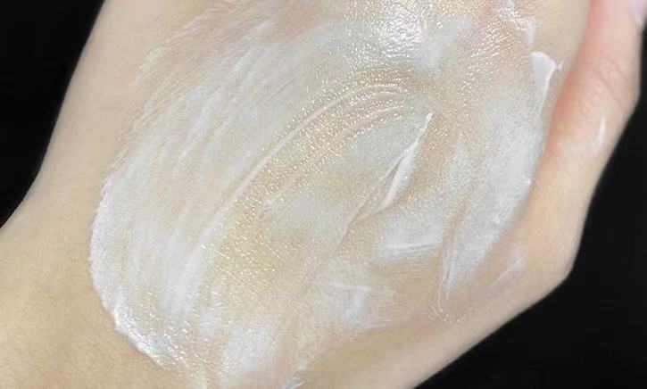 4款适合中老年人的香体膏,女士什么样的香体膏好用