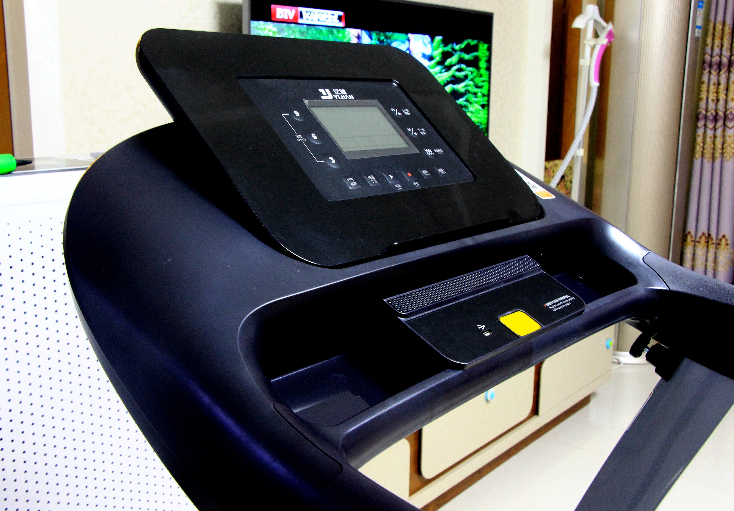 亿健跑步机最新款是哪个型号,亿健智能跑步机m1评测