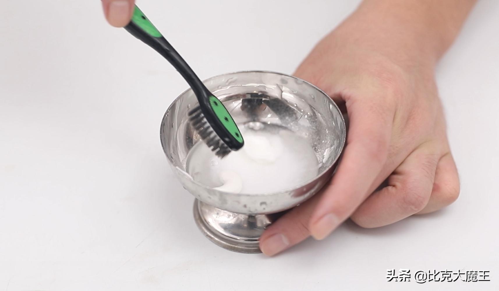 怎样清洗绒面鞋小妙招,清理绒面鞋子小妙招