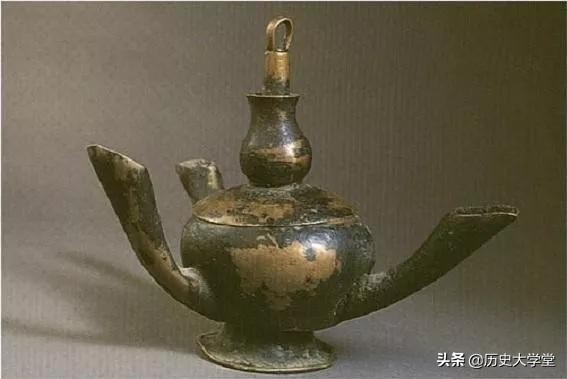 古时候没有电灯而采用油灯照明,古人夜晚照明用什么