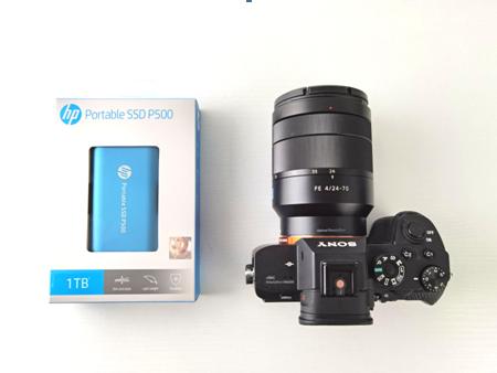 无惧后浪的上下翻腾左右摇摆，HP惠普P5001T移动固态读写稳得很