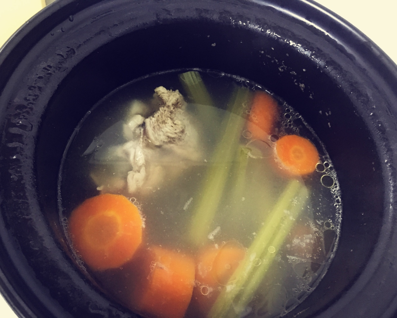 热门大骨汤的家常做法,大骨汤的做法大全集播放