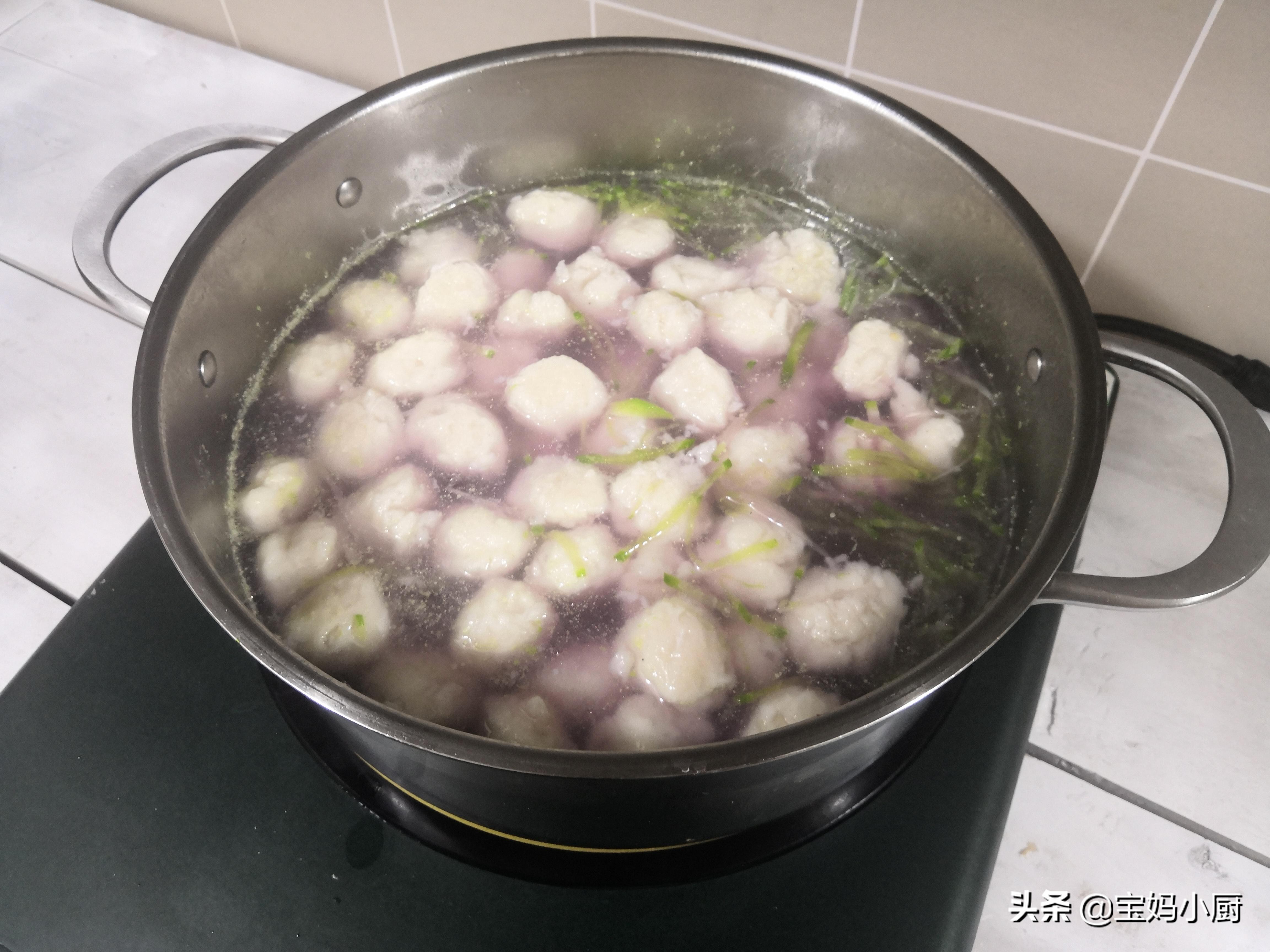 做鱼丸加蛋清和生粉还是打不上劲,鱼丸的制作方法一定要加蛋清吗