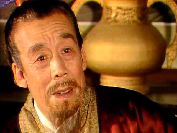 贾母为什么留着鸳鸯,贾母真正死亡的原因