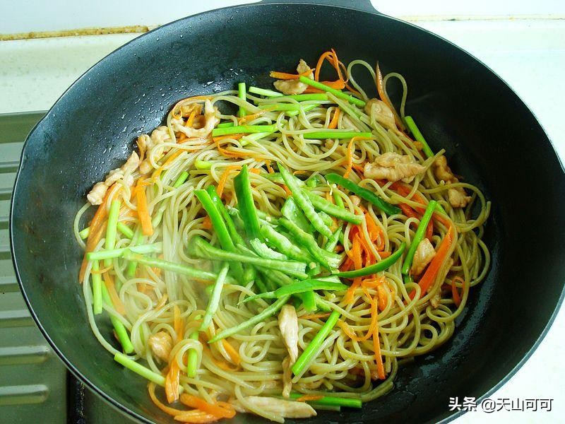 锋味意大利面翻炒不粘锅,意大利面煮到什么程度在炒好吃