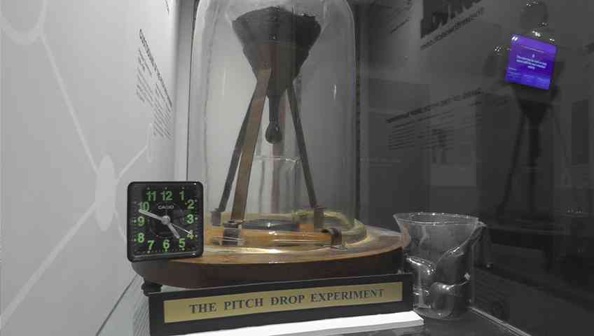 神奇的沥青滴漏实验,沥青滴漏实验成功了吗