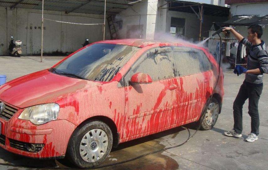 汽车镀晶的好处与坏处如何操作,汽车镀晶要注意哪些细节