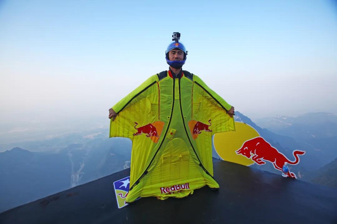 带你了解翼装飞行,翼装飞行为什么还能由低而高