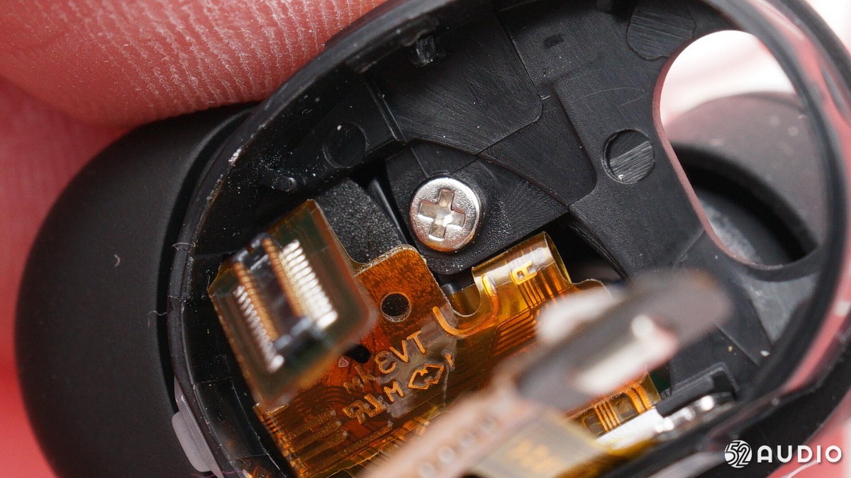 对标苹果耳机airpods三代,airpods2和索尼降噪豆怎么选