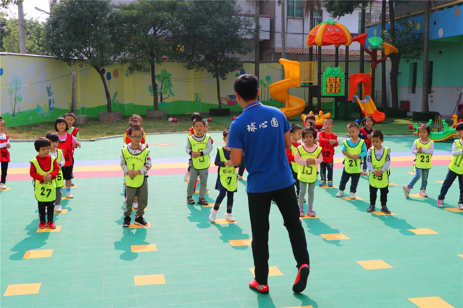 幼儿园足球教研与培训,幼儿园足球知识与技能培训