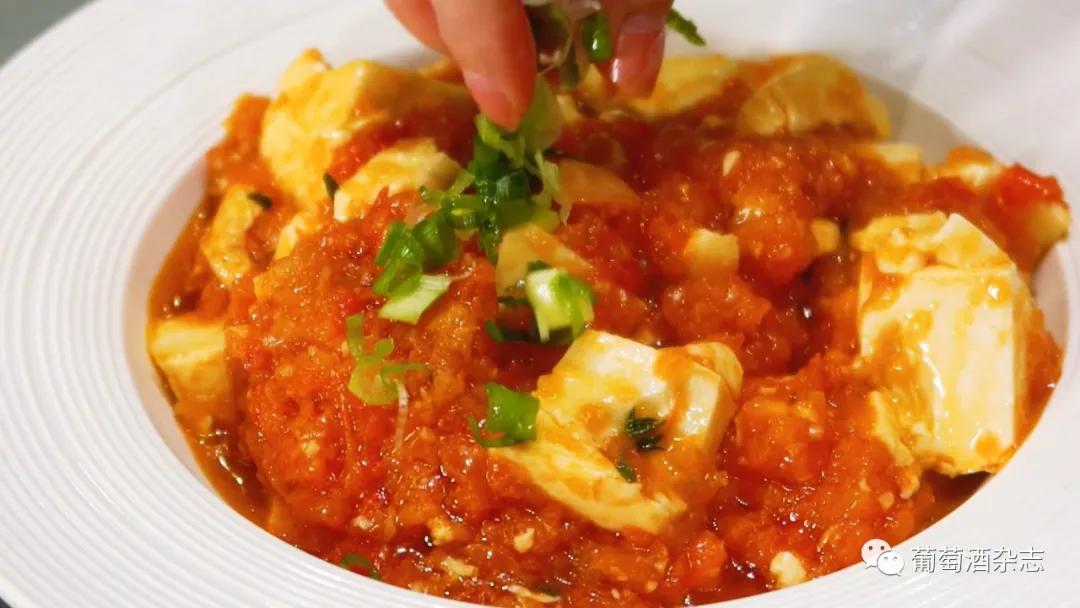 醇味厨房Vol.23|夜归的你，煮这道快手菜暖暖肠胃吧