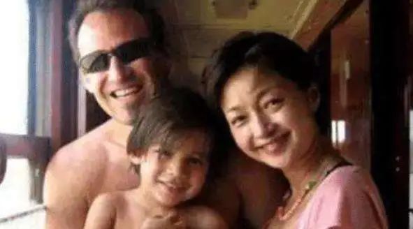 李绮红落魄,李绮红得了精神病吗