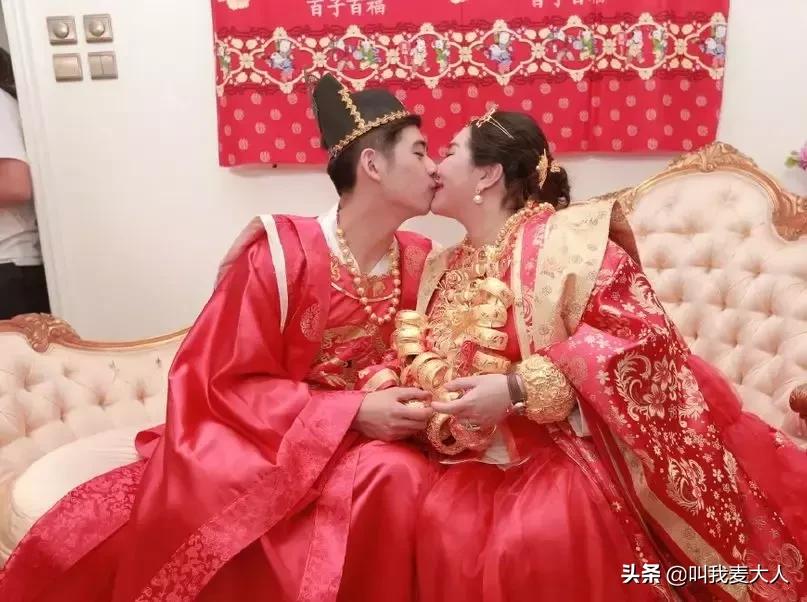 奚梦瑶何超盈气场全开,赌王女儿何超盈奚梦瑶