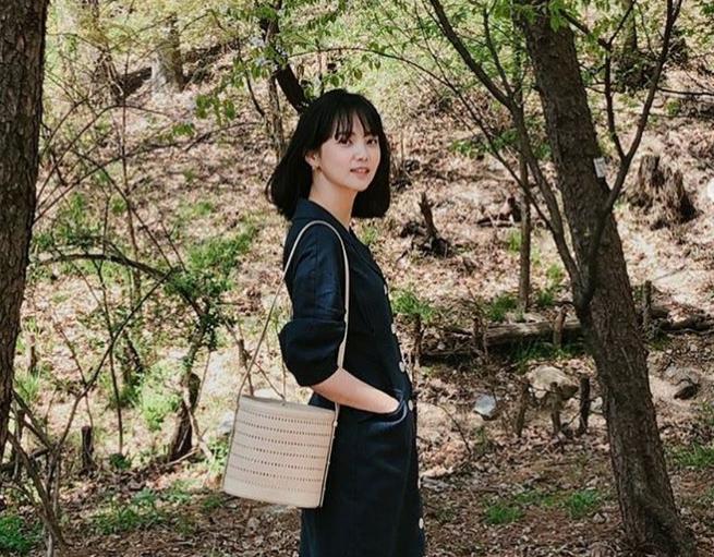 适合小个子的韩系单肩包,法式水桶包明星同款