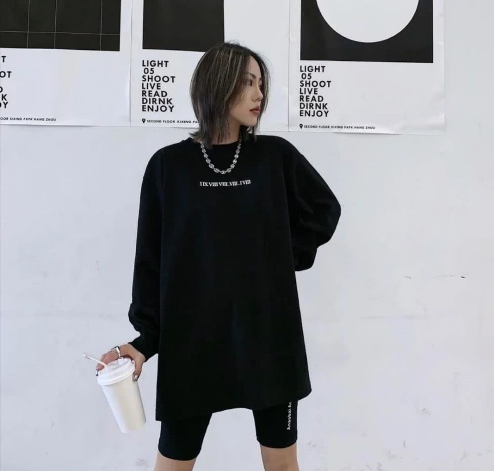 微胖女生大t恤怎么穿不显胖,肥版t恤怎么穿显瘦