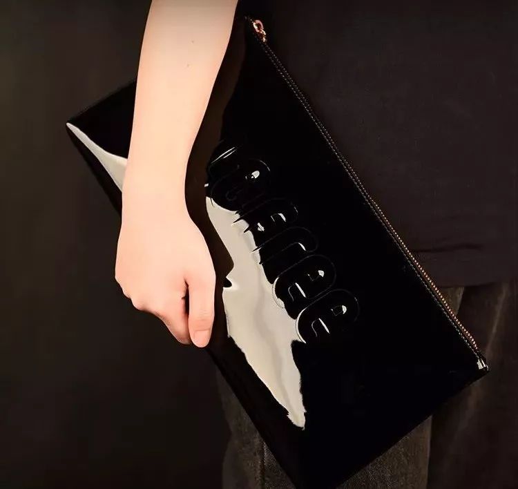 口红色号蓝牙机械键盘，抚慰程序猿的少女心