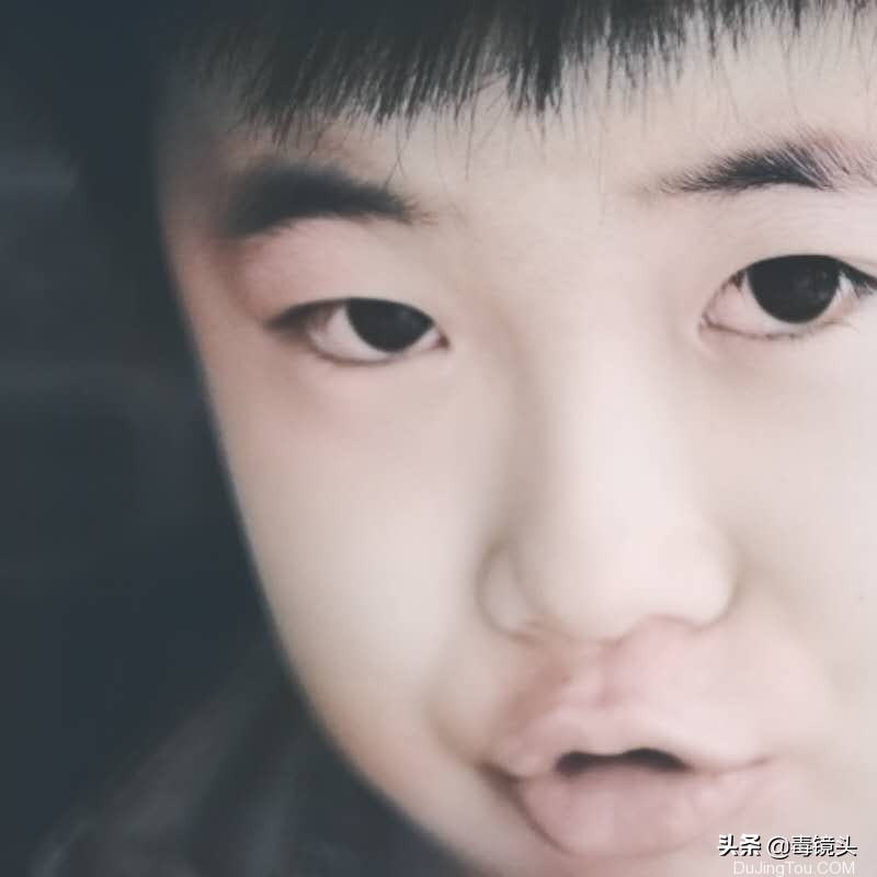 把黑白底片转成彩色照片的方法,底片黑白照片如何修成彩色照片