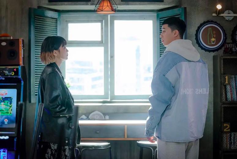 梨泰院class朴叙俊的穿搭,梨泰院class朴叙俊同款栗子头