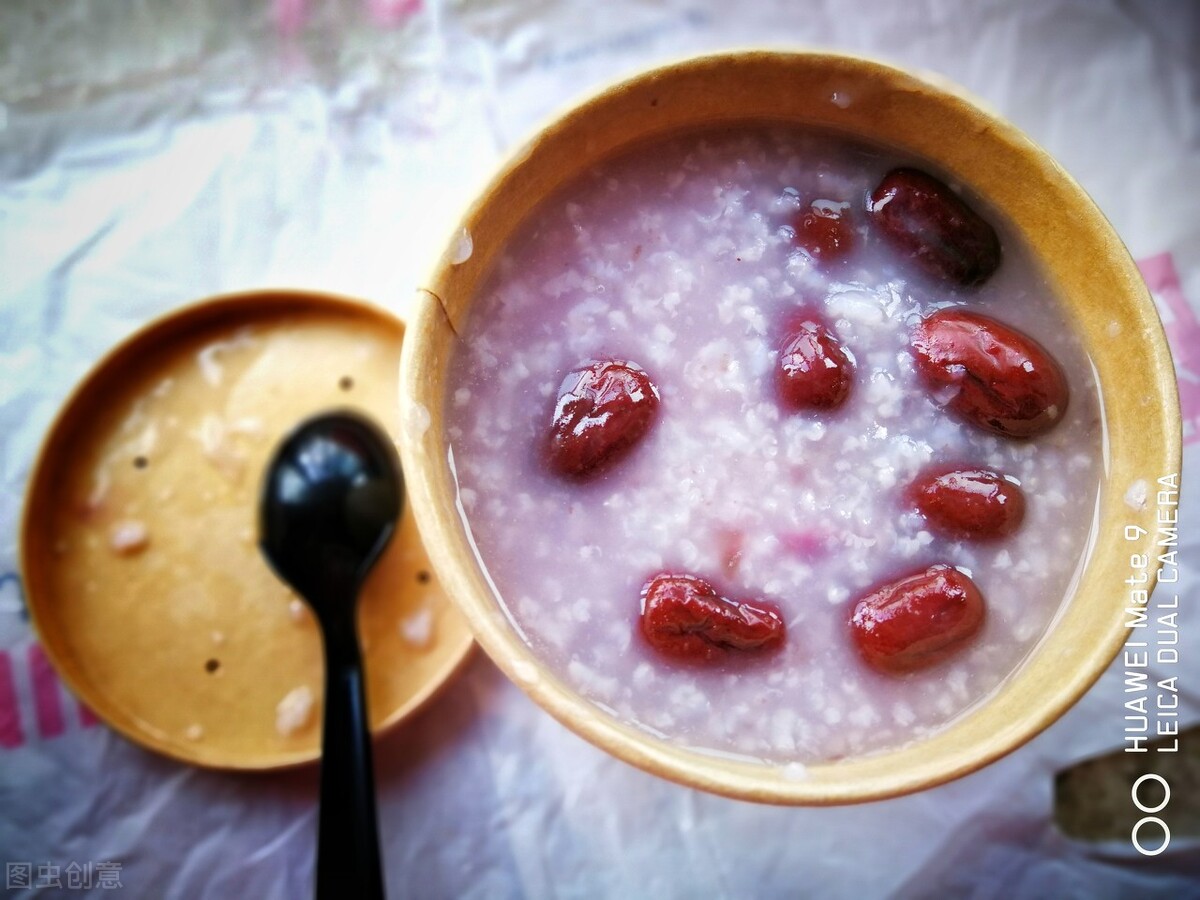 创业卖早餐一年收入20多万,90后小伙卖早餐赚钱