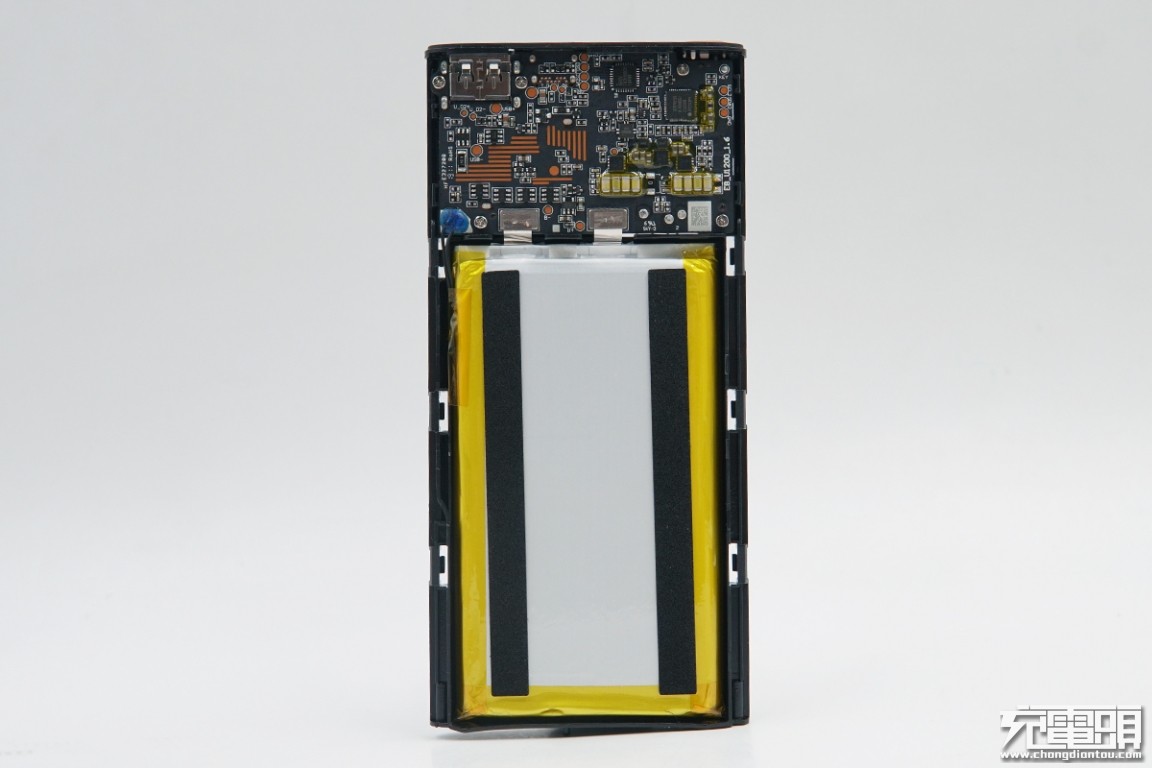 支持三星25w的移动电源,三星20000mah移动电源拆解