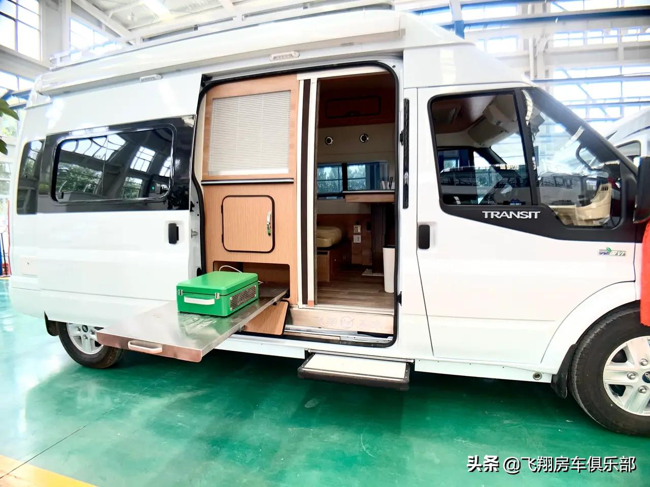 福特进口3.5tt双涡轮增压四驱房车,低调新福特全顺