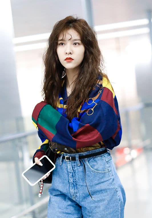 同样是烫羊毛卷，为何你烫就很显老？原因基本离不开这2点