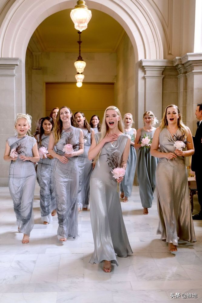 美国富豪迎娶日本姑娘,美国首富嫁女花多少钱