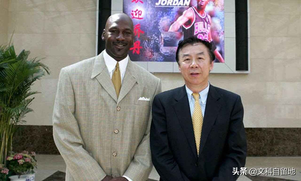 中国女排历任主教练任期及位置，王宝泉仅159天，郎平执教十年