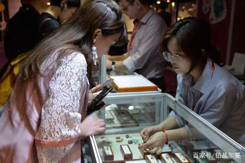 学手工银饰开个店靠谱吗,开一家银饰品店前景怎么样