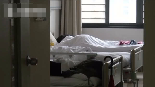 宫外孕胚胎长在肝上了,女子意外宫外孕