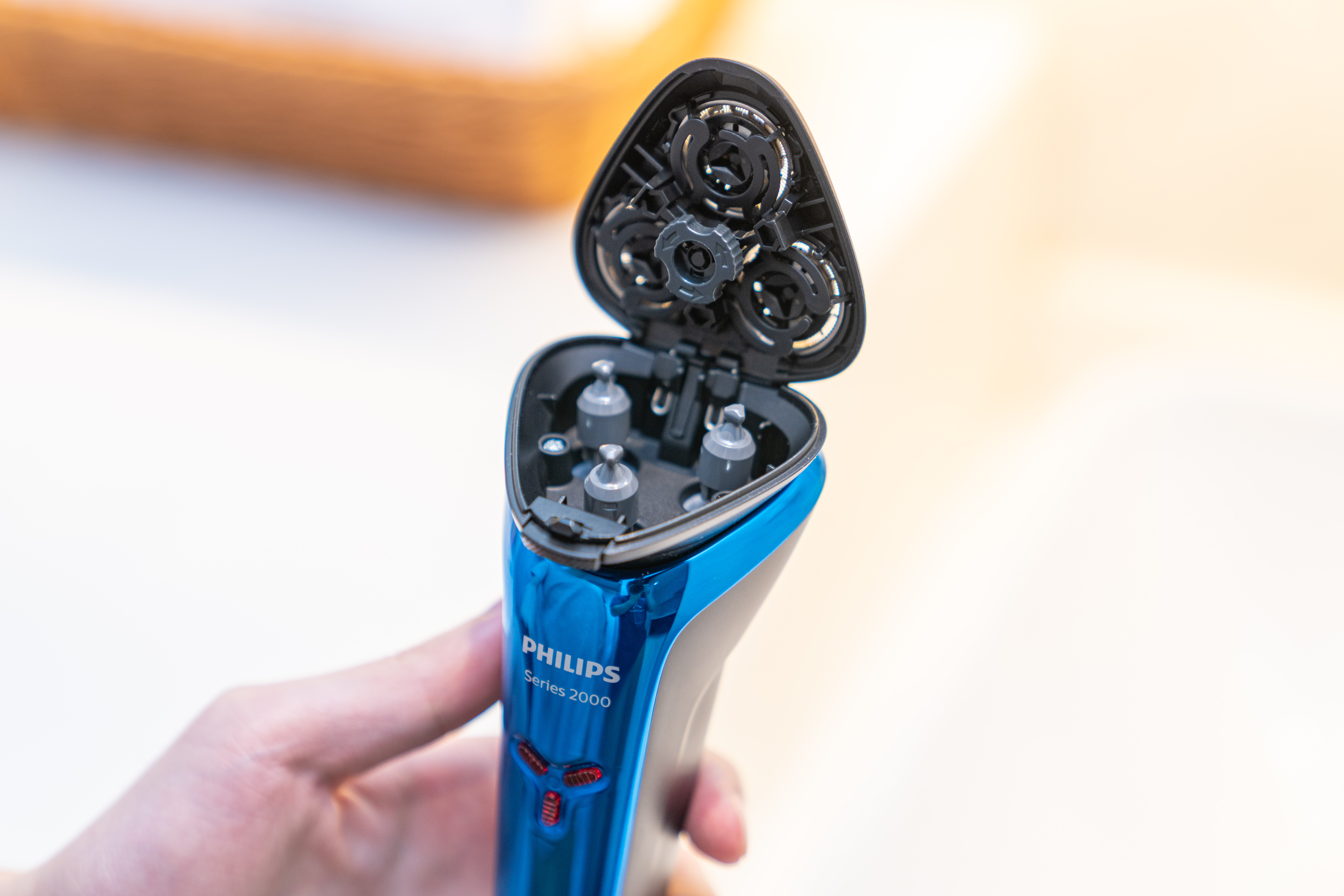 飞利浦剃须刀s2303几瓦,飞利浦电动剃须刀s2308