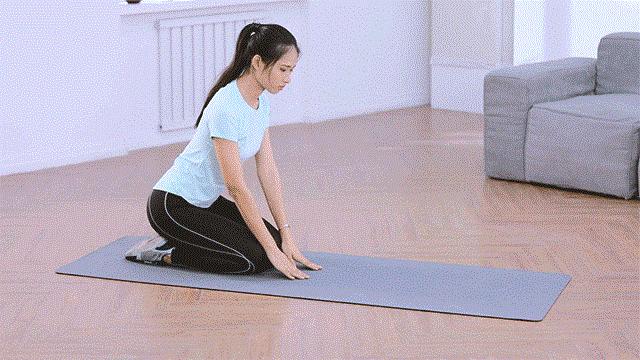 初中课间拉伸操完整版,大课间放松拉伸单人展示