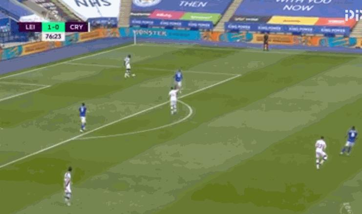 英超历史最年轻进球球员,英超大器晚成的足球运动员