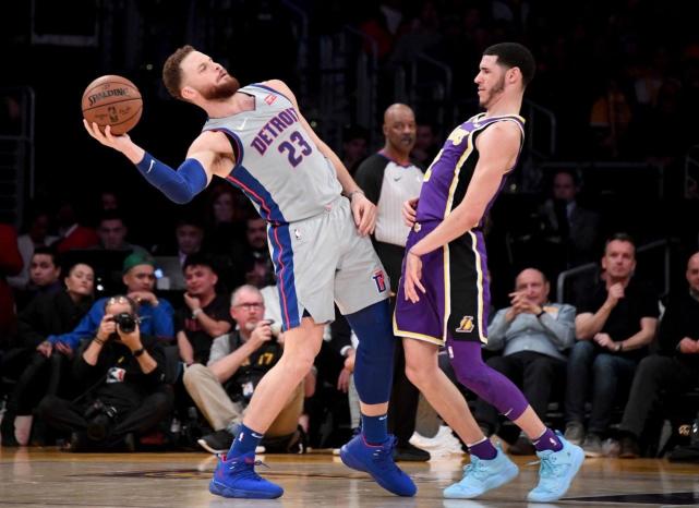 赛季over8大3千万先生叫苦？库里“4千万先生”比詹皇还赔钱