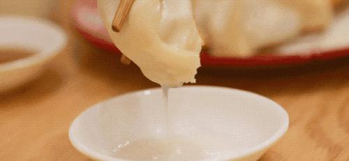 20骞村墠涓婃捣璺竟灏忓悆,浜屽崄骞村墠鐨勪笂娴风編椋熻