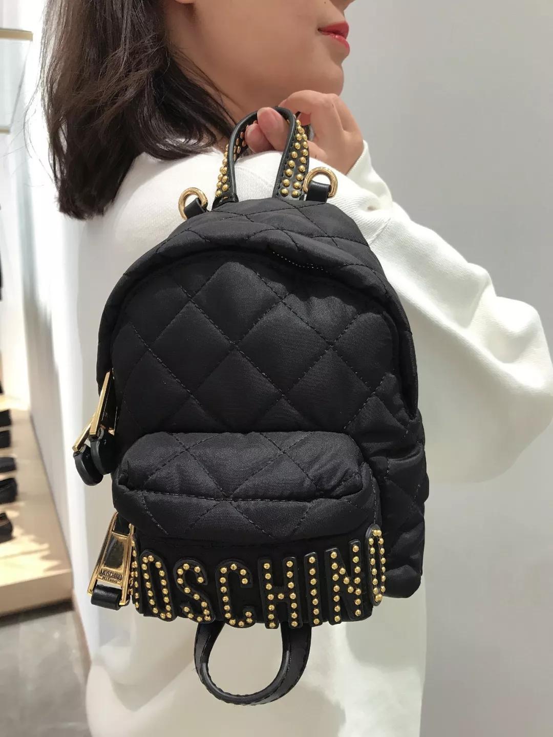 娜扎穿衣搭包包,30多个包包