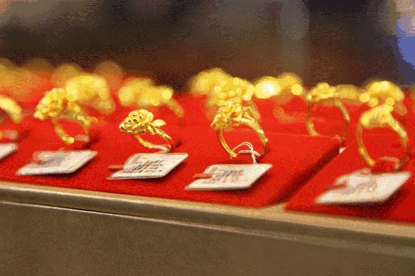 神奇扭蛋机空降漫乐城，金志文、尚雯婕大咖助阵等你来嗨！