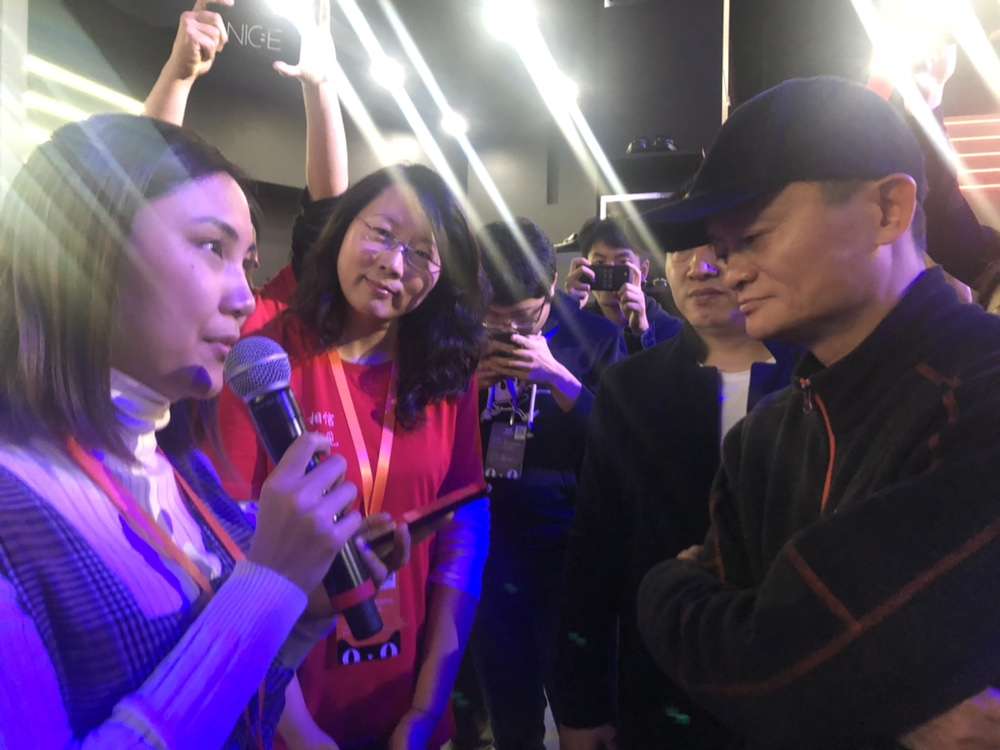 阿里联合清华发布新成果：手机膜里藏着受益千万人的“暖科技”