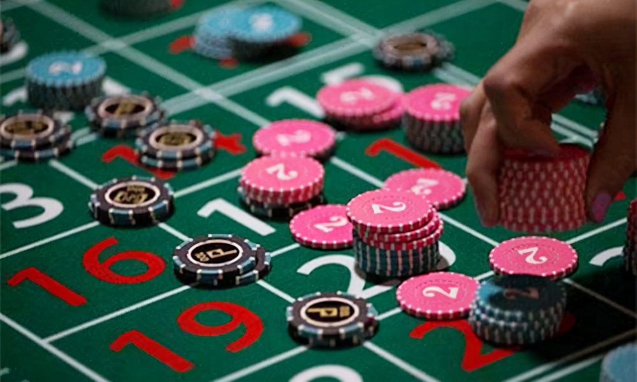 *场赌**如黑洞!澳门*场赌**的“*规则潜**”:不怕你赢钱,就怕你不玩