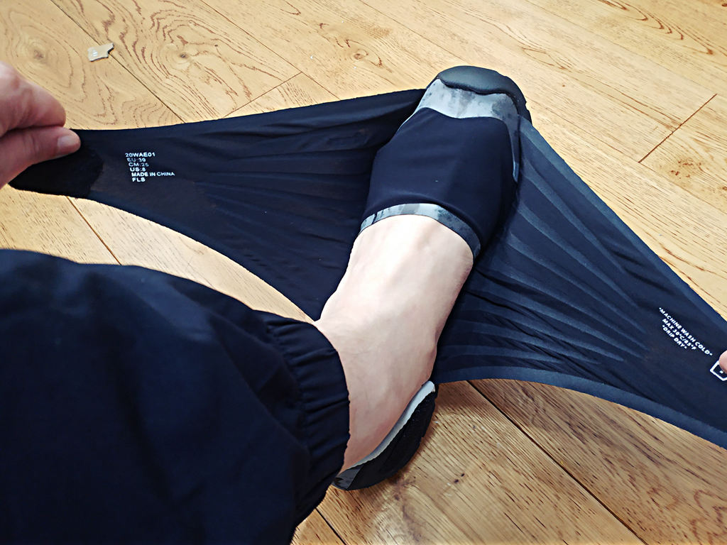 奇怪而又舒适:VibramFuroshiki包裹鞋体验