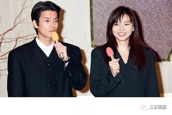 被秀恩爱叫吃狗粮,被秀恩爱