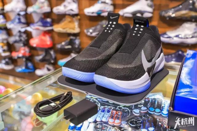 aj 1最好看配色男低帮 (aj1最新配色大全图片低帮)