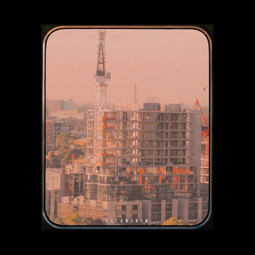 最好的感情久处不厌闲谈不烦朋友,最好的爱情久处不厌闲谈不语