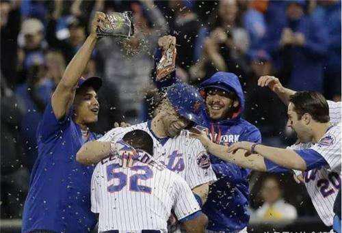 嗑瓜子嗑上瘾,东北人嗑瓜子有多快